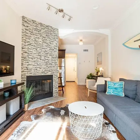 Beach Retreat Main Street Surf City